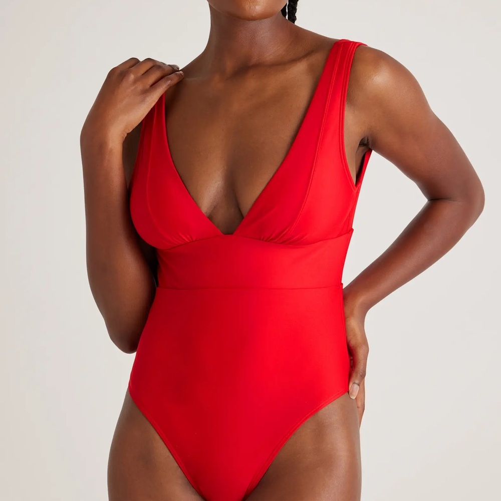 NWT Quince Cherry Red Women’s Italian Plunge One-Piece Swimsuit Sz XS S M L 🍒 - Picture 5 of 13